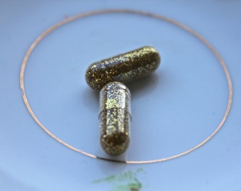 Glitter Pills in Gold Star