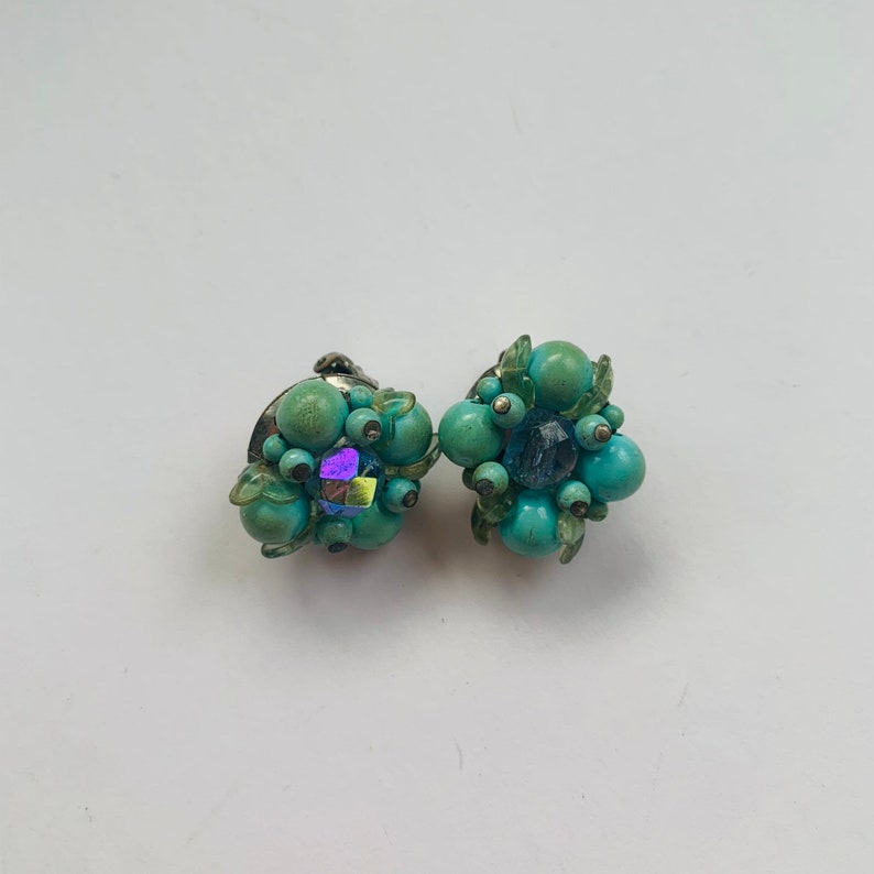 Vintage Cluster Earrings Pink Clip On