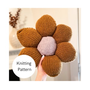 knitted flower pillow PATTERN, pdf pattern, knit flower pillow, flower pattern, knit flower pattern, knitted patterns, knit pillow pattern