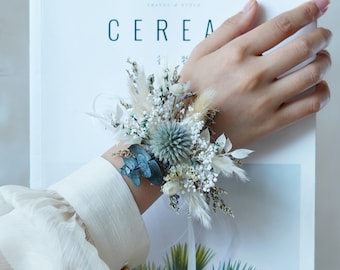 Wrist Corsages/Blue Corsages/Wedding Corsages/Flower Corsages/Ladies Corsages/Pampas Grass Corsages/Blue Flower Bracelet/Handmade Corsages