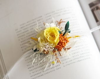 Corsage da polso/Corsage/Corsage da sposa/Corsage di fiori secchi/Corsage da donna/Corsage di erba della pampa/Braccialetto di fiori/Corsage fatti a mano