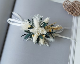 Wrist Corsages/Corsages/Wedding Corsages/Dry Flower Corsages/Ladies Corsages/Pampas Grass Corsages/Flower Bracelet/Handmade Corsages