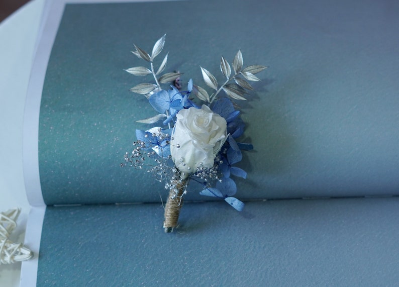 Blue BoutonniereBlue Wedding boutonnierePampas grass BoutonnièresDried Flower Bouquets Pampas Grass ArrangementWedding Groomsmen Boutonniere