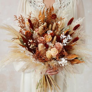 Rust Bridal Bouquet,Burnt Orange Bridesmaids Bouquet,Handmade Bouquet,Boho Terracotta Bouquet,Bridal Bouquet,Wedding Bouquet,Natural Flower