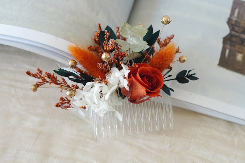 Boho Rust Terracotta boutonniere,Burnt Orange Boutonnieres,Fall Autumn wedding mini bouquet,Dried flower grooms boutonniere,Boutonniere Hair Comb