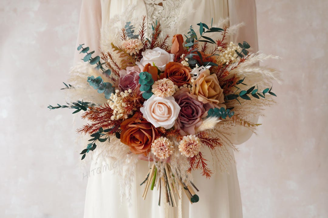 秋のブライダルブーケ、テラコッタウェディングブーケ、秋の結婚式
