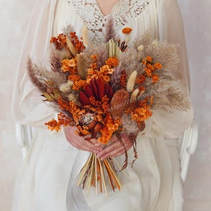 Burnt Orange Bridal Bouquet,Autumn Bride,Terracotta Bridal Bouquet,Autumn Wedding Bridal,Bridal Bouquet,Wedding Bouquet,Pampas Grass Bouquet