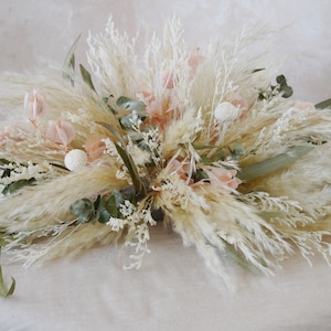 Boho Wedding Centerpieces,Pampas Grass Wedding Backdrop,Table Centerpiece,Dried Flower Wedding Centerpiece,Pink Wedding Centerpiece