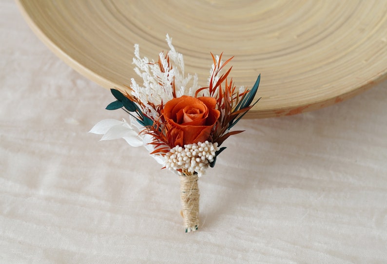 Burnt Orange Eucalyptus Greenery boutonniere,Burnt Orange Mini Dried Flowers,Rust tone Boutonniere,Wedding Boutonniere,Men Boutonniere Boutonniere