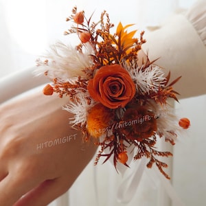 Rust Wrist Corsages,Burnt orange Wrist Corsage,Terracotta wrist corsage,Boho Corsage,Bridal Corsage,Wedding Bracelet,Wedding Corsages