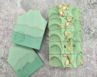 Emerald Bay | Green Apple & Jasmine | Vegan | Palm Free | Handcrafted  Organic Moisturizing Soap