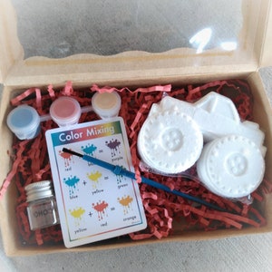 Paint Your Own Bath Bomb Kit| Kids Bath Bomb with Color Surprise image 1