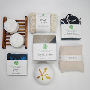 Men's Spa Box | 3 Soaps, Bath Bomb, Bath Salts, Shower Steamers and Accessories