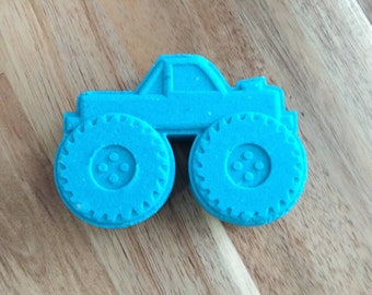 Monster Truck| Bath Bomb | Kids Bath Bomb with Color Surprise