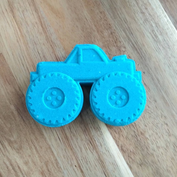 Monster Truck| Bath Bomb | Kids Bath Bomb with Color Surprise