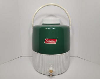 Coleman 2 gallon water jug cooler w/cup 2-80