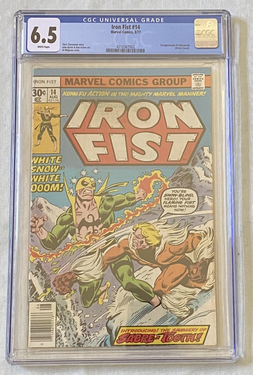 IRON FIST #14 (1977) - GRADE 8.5 - 1ST APPEARANCE OF SABRETOOTH -  CLAREMONT!