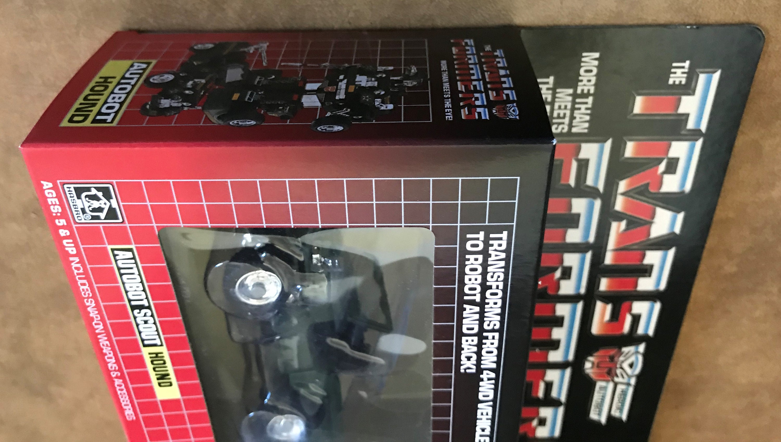 トランスフォーマー G1 復刻版 オートボット ハウンド | 未開封、100