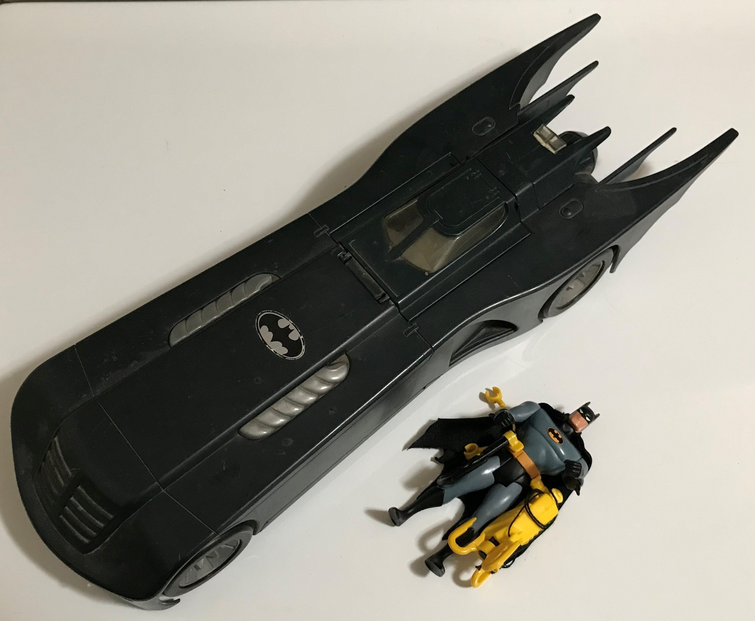 Kenner 1993 Batman the Animated Series BTAS Combat Belt Batman and