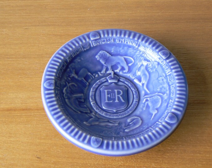 Vintage Pin Tray Commemorating Her Majesty the Queen's Etsy