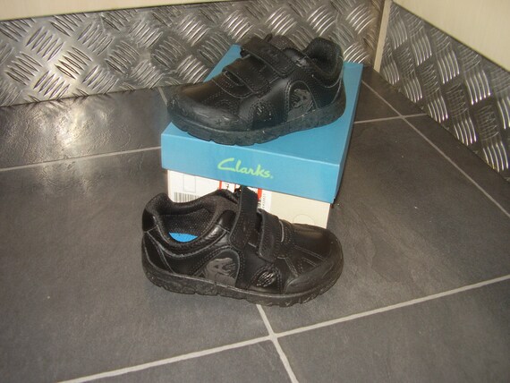 clarks stompo shoes