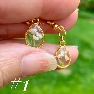 Pressed Sweet Alyssum Flower Earrings: Gold Resin Jewelry, Bridesmaid, Handmaid, Christmas, Holiday, Unique, Mom