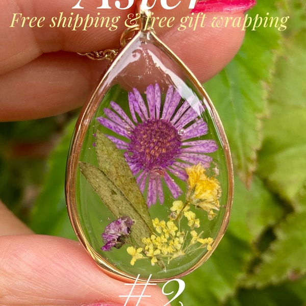 September Birth Flower, Pressed Flower Necklace, Resin Jewelry, Dried Flower, Aster, Personalized, Mother's Day, Birthday, Holiday Gift!