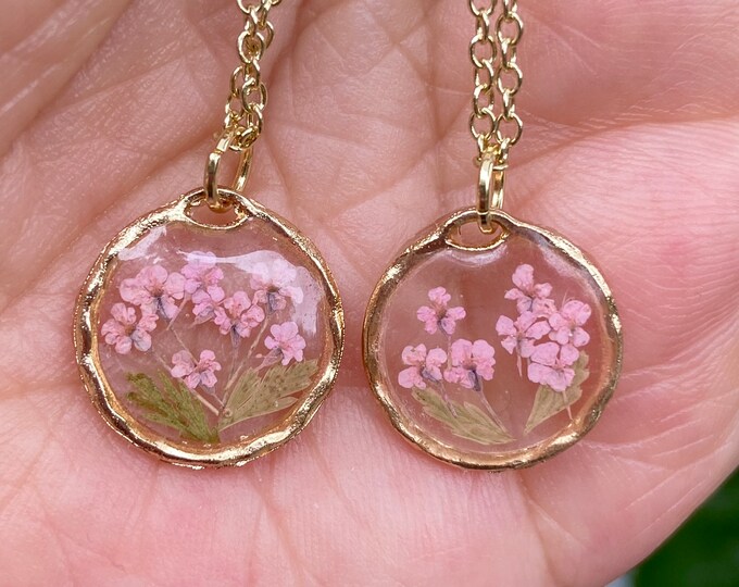 Pressed Flower Necklace, Dainty, Minimalist, Real Dried Flower, Resin Jewelry, Birthday, Unique, Mother's Day, Gift For Girl, Her, Mom!