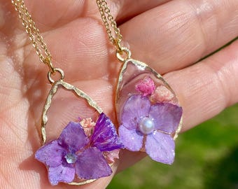 Real Hydrangea Flower Necklace: Gold Resin Pendant, Gold Plated Chain, Birthday, Mother's Day
