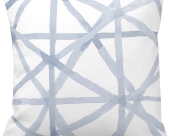 Federa per cuscino da esterno con linee dipinte, stampa geometrica azzurra