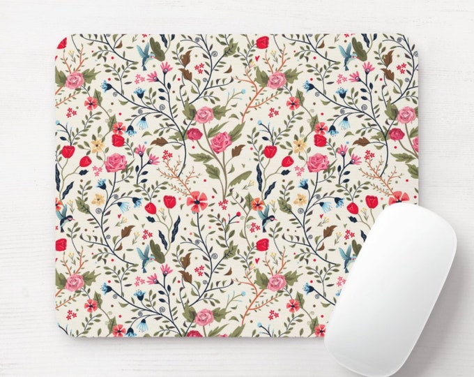 Wildflowers Print Mouse Pad, Round or Rectangle Colorful Vintage Flowers Mousepad, Hand Painted Art Print/Floral Pattern/Retro/Off-White