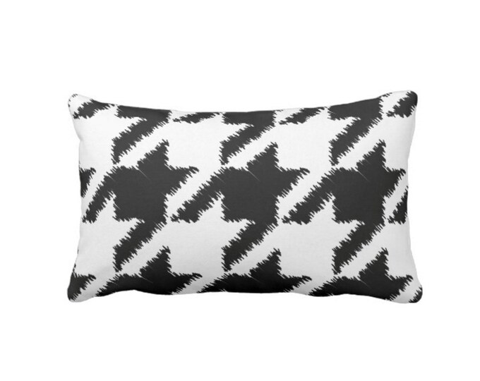 Black and White Pillows PatternBehavior