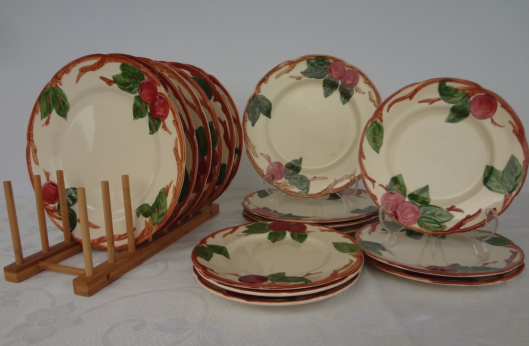 Franciscan Dinnerware Set, the Franciscan Ware apple Pattern by