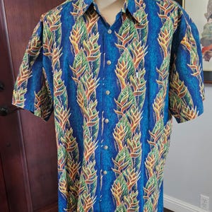 Vintage Kahala Aloha Shirt  --  Size Extra Large