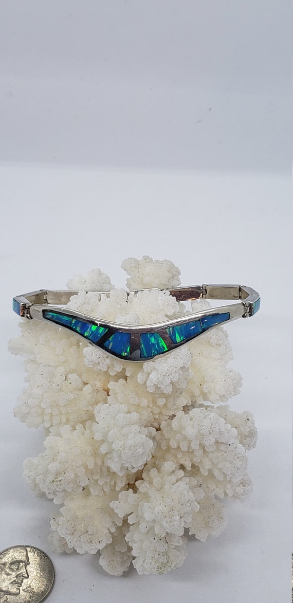 Sterling Silver Bracelet Inlaid With Blue Opal,  9