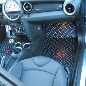 Mini Cooper Bodenmatten aus Aluminium Raute Platte Metall geprägt.
