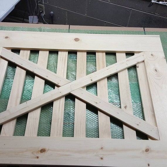 FREE SHIPPING Rustic Indoor Outdoor Hybrid Open Slat Farmhouse Gate With Hardware Baby Gate Pet Gate Doggie Door Etsy Canada
