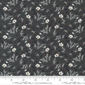 RUSTIC GATHERINGS - Petite Floral em carvão (49201 15) - por Primitive Gatherings para Moda - Vendido por metro - Corte contínuo