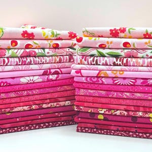 Curated Color Bundle MAGENTA PINK - 16 Fat Eighths