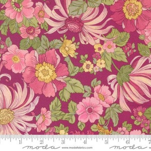 Moda CHELSEA GARDEN - Flower Show in Mulberry (33740 15) - Sold By the YARD - Cut Continuous