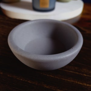 Handmade Minimalist Concrete Tea Light Holder - Single - Gray