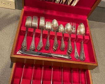 Vintage Shelburne (Silverplate, 1914) by Gorham Discontinued 93 Pieces Mongramed