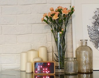 Binaire klok, 24-uurs klok, RODE LED, kies uw voorkleur, gepersonaliseerde klok