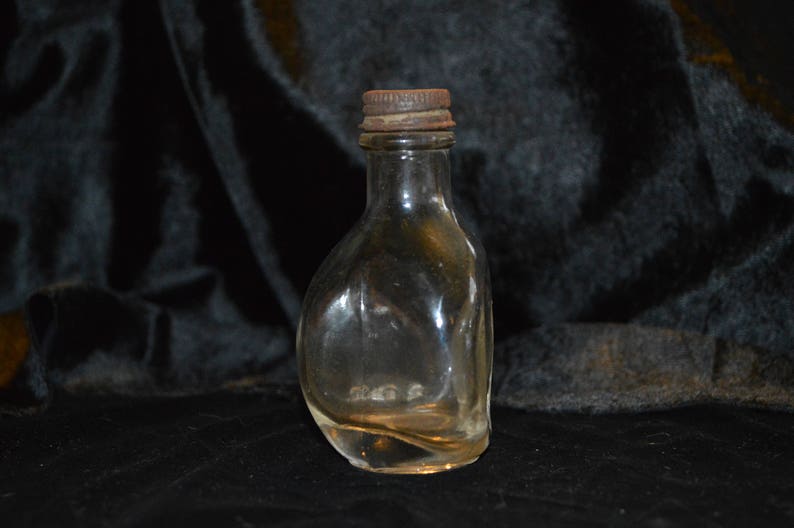 Vintage 2oz Medicine Bottle image 3