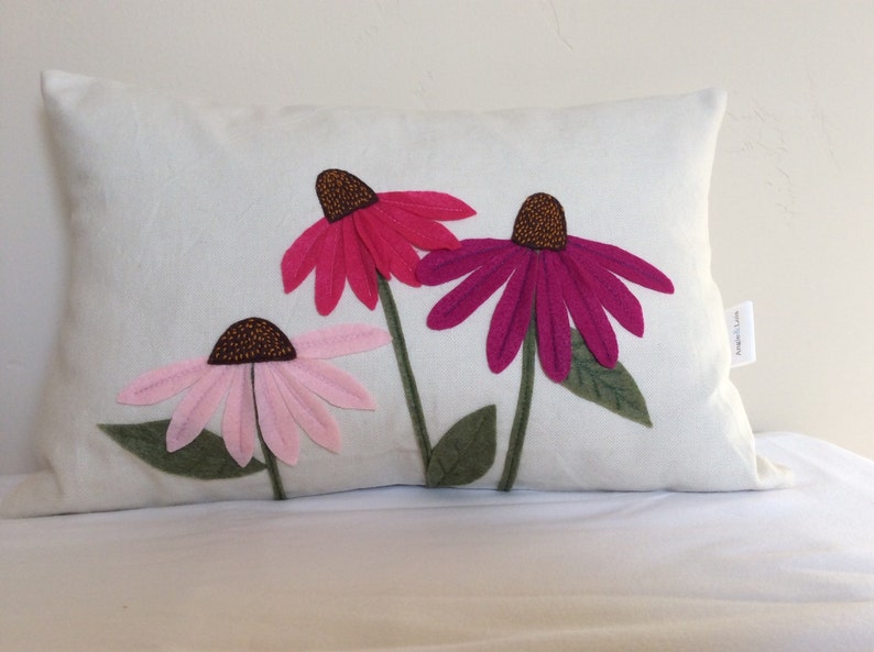 Cone Flower Pillow Cover, Hot Pink Floral Applique, Summer Flower Felt Patch Cushion image 4