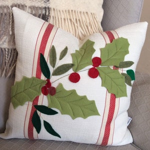 Christmas Holly Pillow Cover, Christmas Flower Cushion, Christmas Decorative Pillow, French Country Christmas Pillow, Farmhouse Pillow Decor