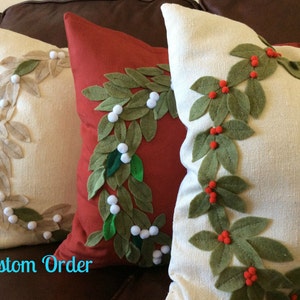Christmas Wreath Pillow Cover, Holiday 3D Floral Cushion, Farmhouse Wreath Decor, Christmas Accent Throw Pillow, Christmas Holiday Wreath