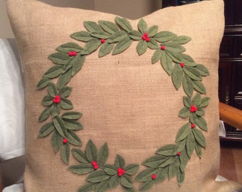 Burlap Wreath Pillow Cover, Christmas Wreath Pillow Holiday Throw Pillow, Christmas Decor, Sage Green Wreath, 3D wreath, Wreath on pill