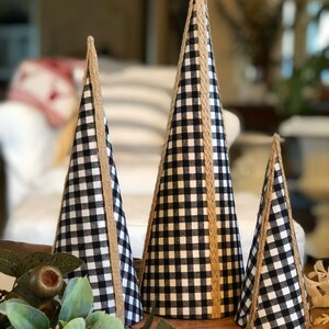 Buffalo Plaid Mini Christmas Tree: Farmhouse Tabletop Decor