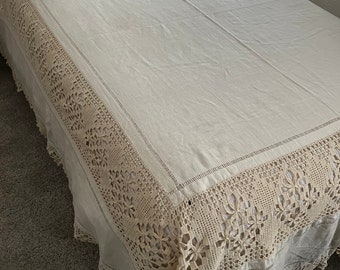 RARE Vintage Beige Linen Lace Bed Covering, Summer Bed Coverlet, 80" x 90"